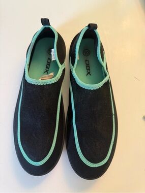 DBX Women's Black Mesh Slip-On Water Shoes Sz 10